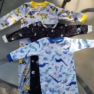 Bundle 24m boys sleepers